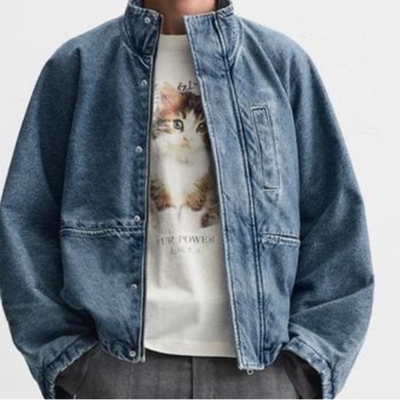 🔥🔥Zara Relaxed fit denim Jacket - Picture 1 of 4